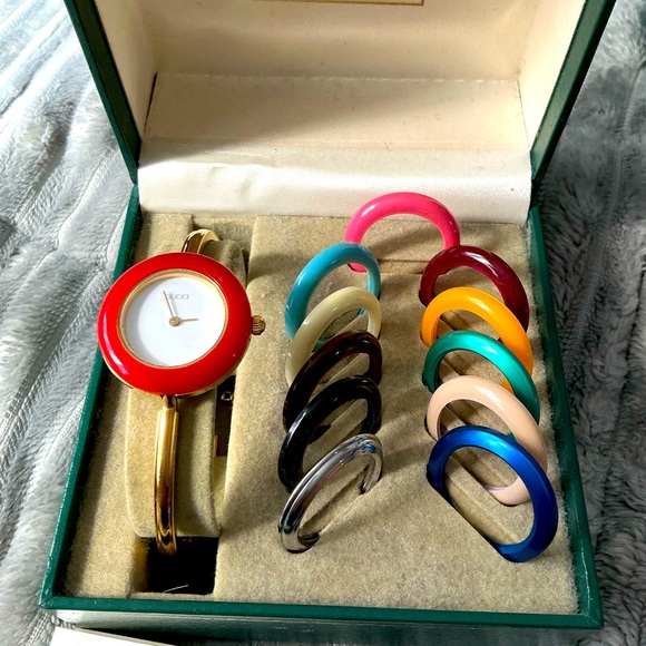 Beautiful GUCCI watch set🔥🔥🔥 - Picture 1 of 13